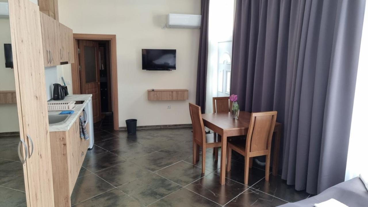 Бутикови Студиа Брита Kranevo Exteriér fotografie