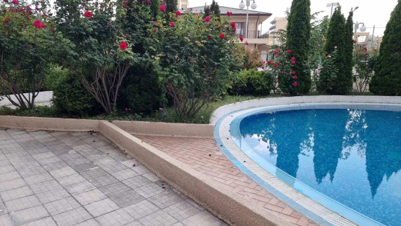 Бутикови Студиа Брита Kranevo Exteriér fotografie